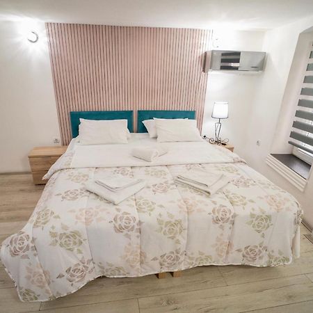 Apartmani Aleksandra U Centru Grada Kragujevac Luaran gambar