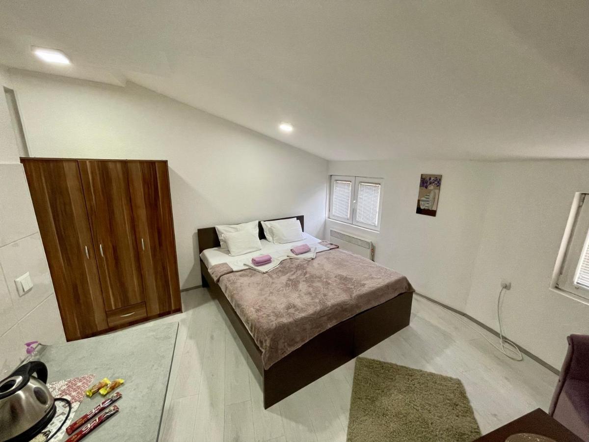Apartmani Aleksandra U Centru Grada Kragujevac Luaran gambar