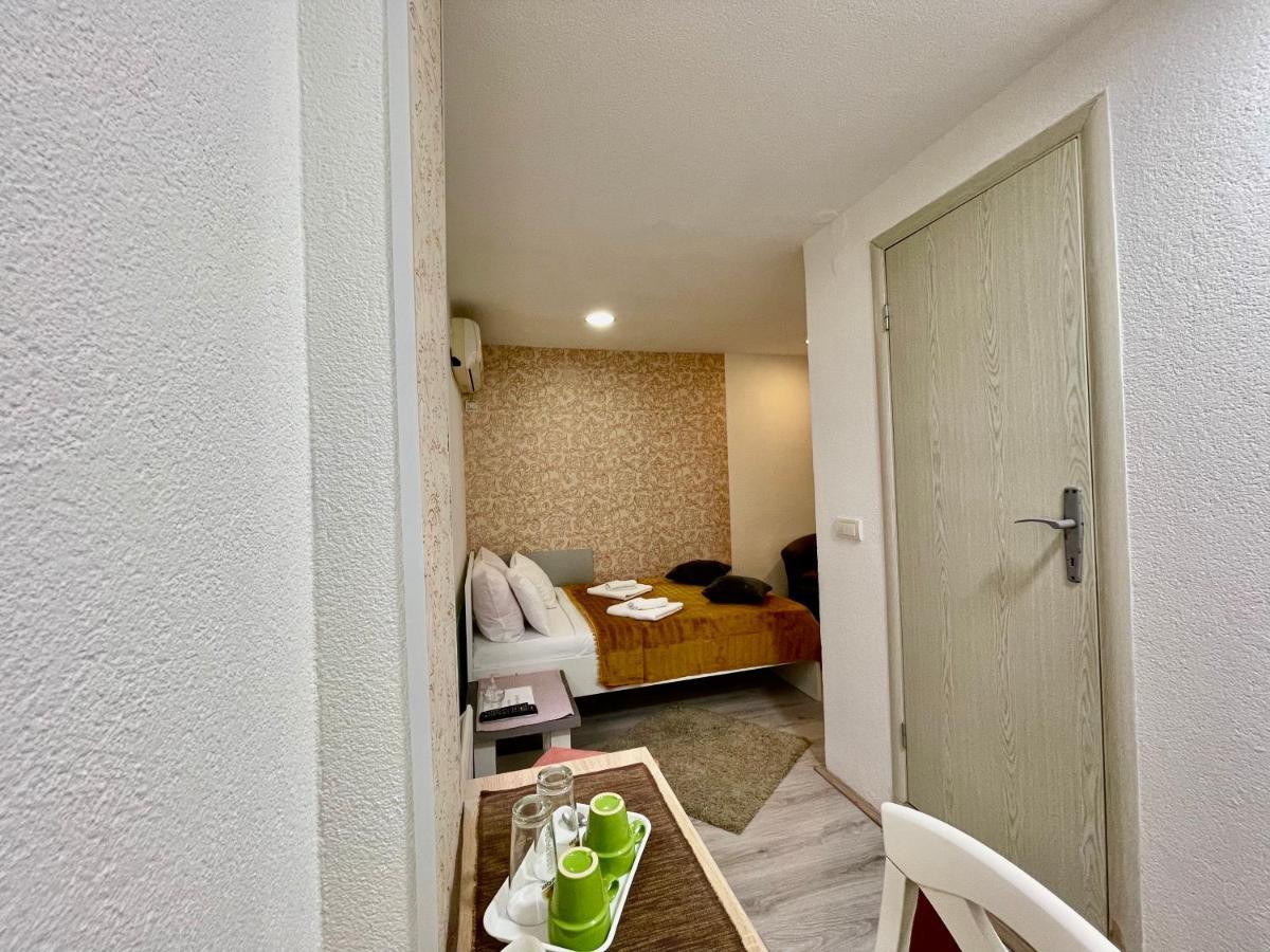Apartmani Aleksandra U Centru Grada Kragujevac Luaran gambar