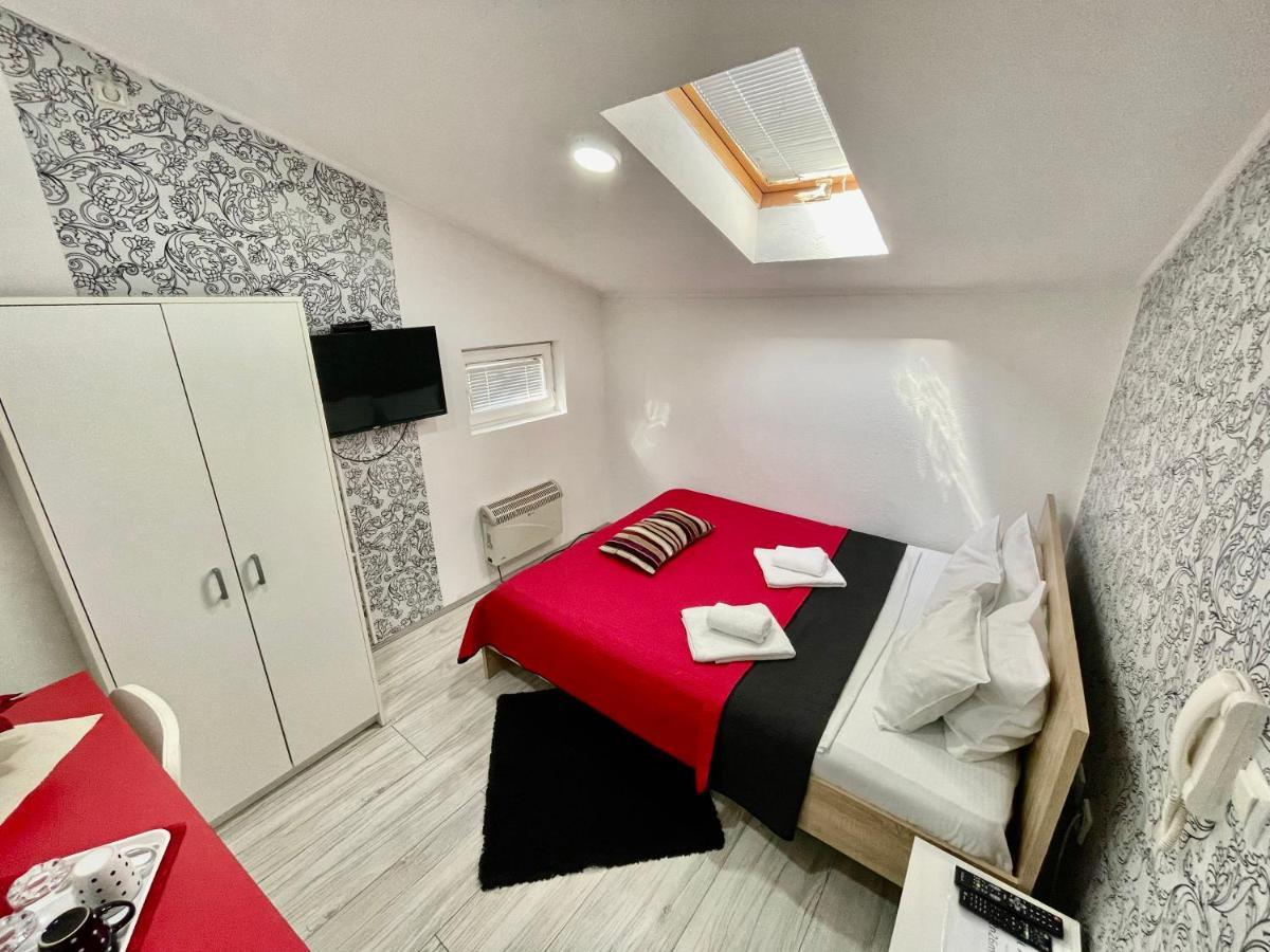 Apartmani Aleksandra U Centru Grada Kragujevac Luaran gambar