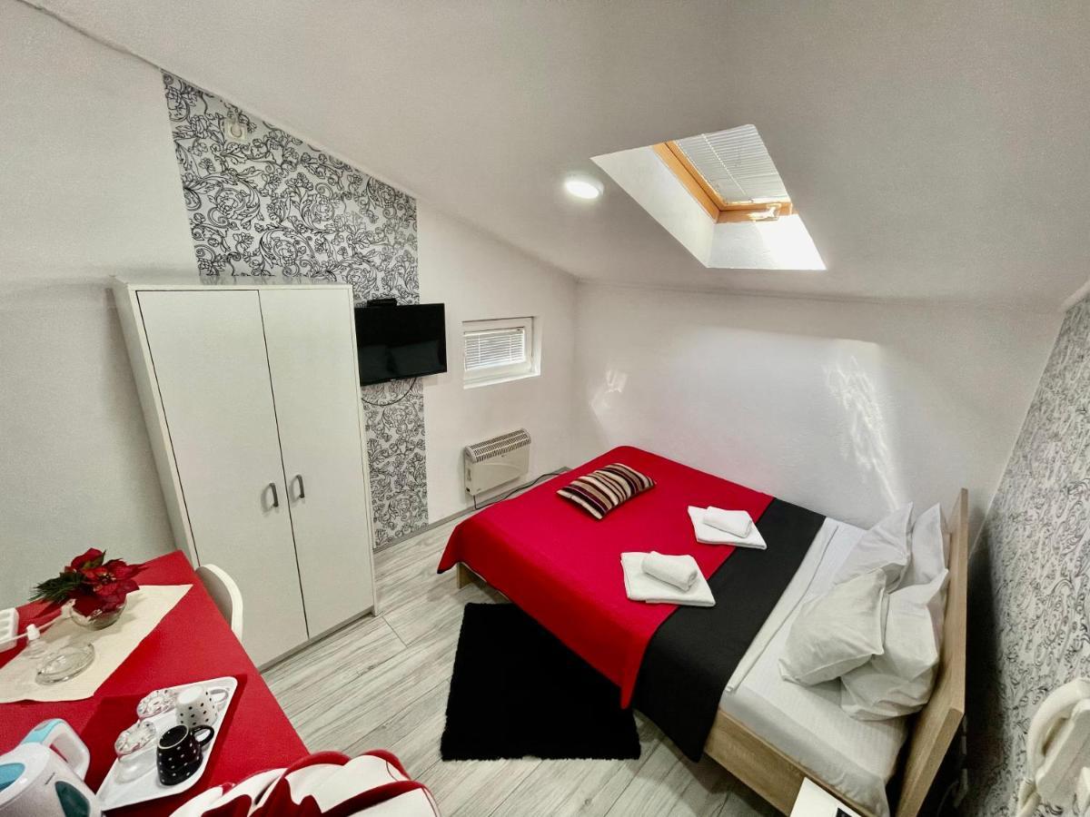 Apartmani Aleksandra U Centru Grada Kragujevac Luaran gambar