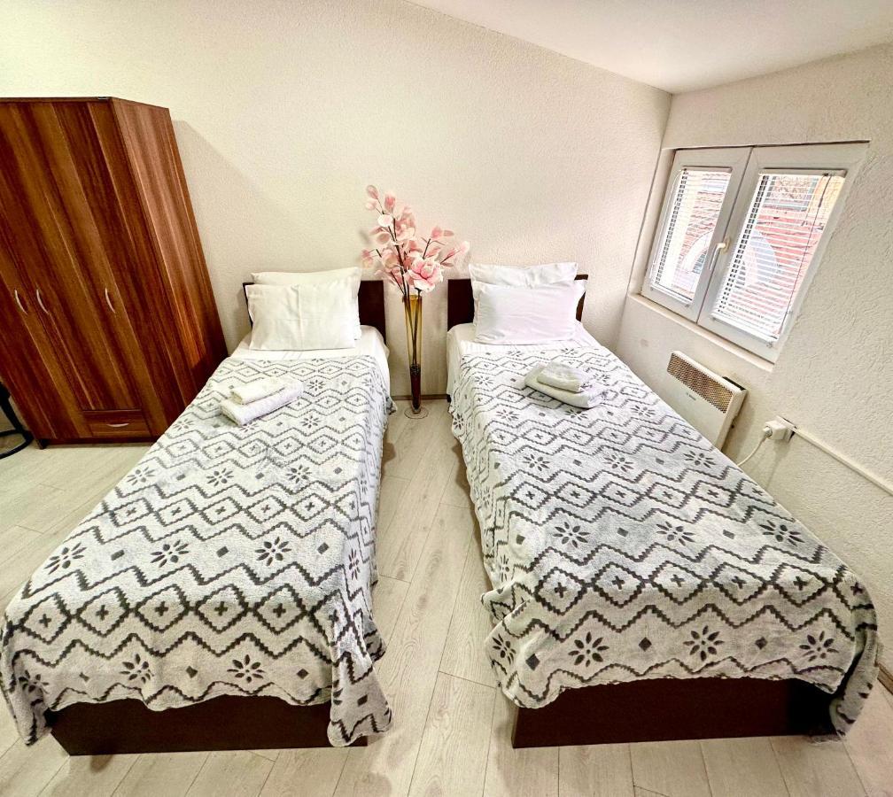 Apartmani Aleksandra U Centru Grada Kragujevac Luaran gambar