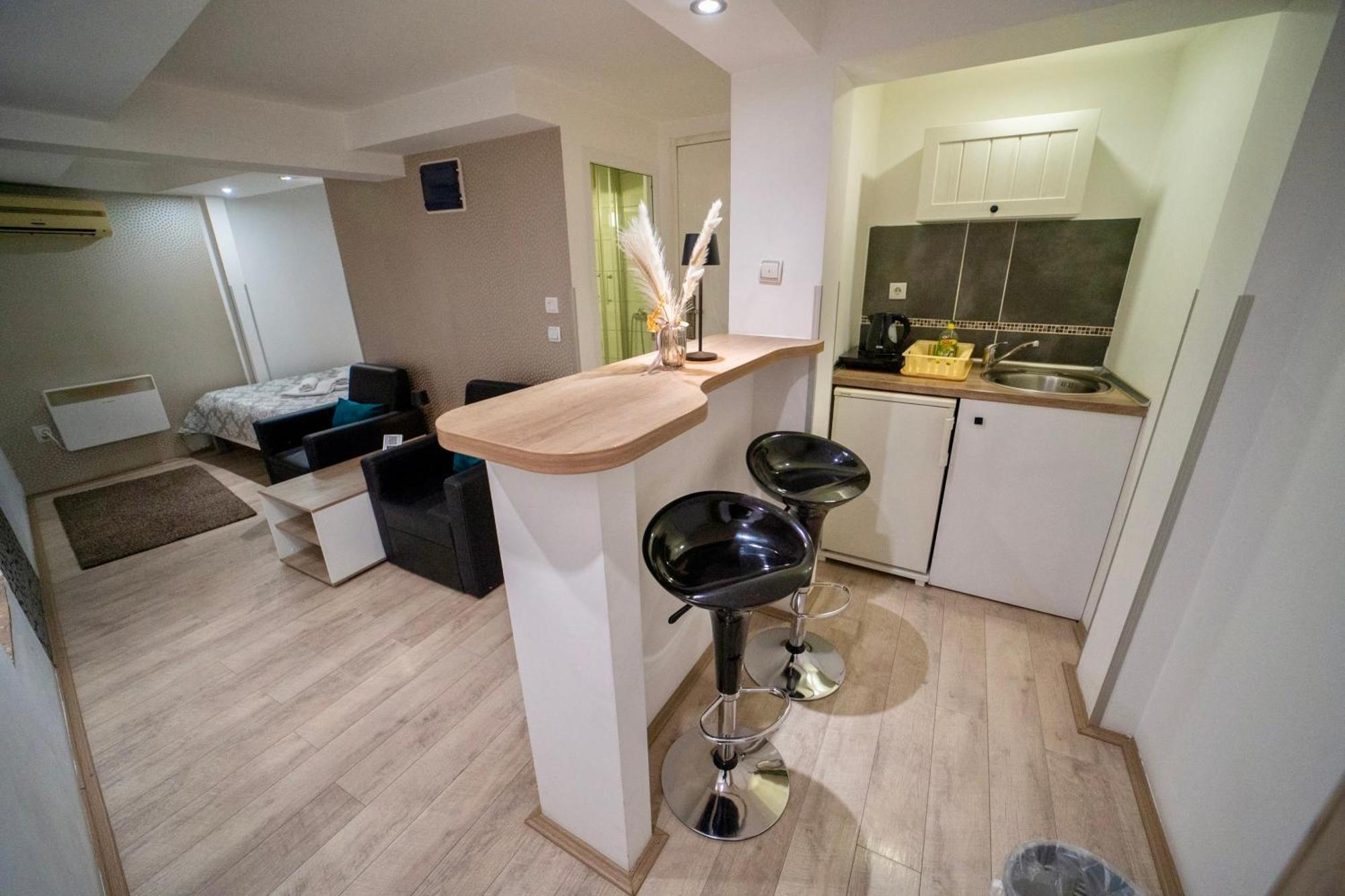 Apartmani Aleksandra U Centru Grada Kragujevac Luaran gambar