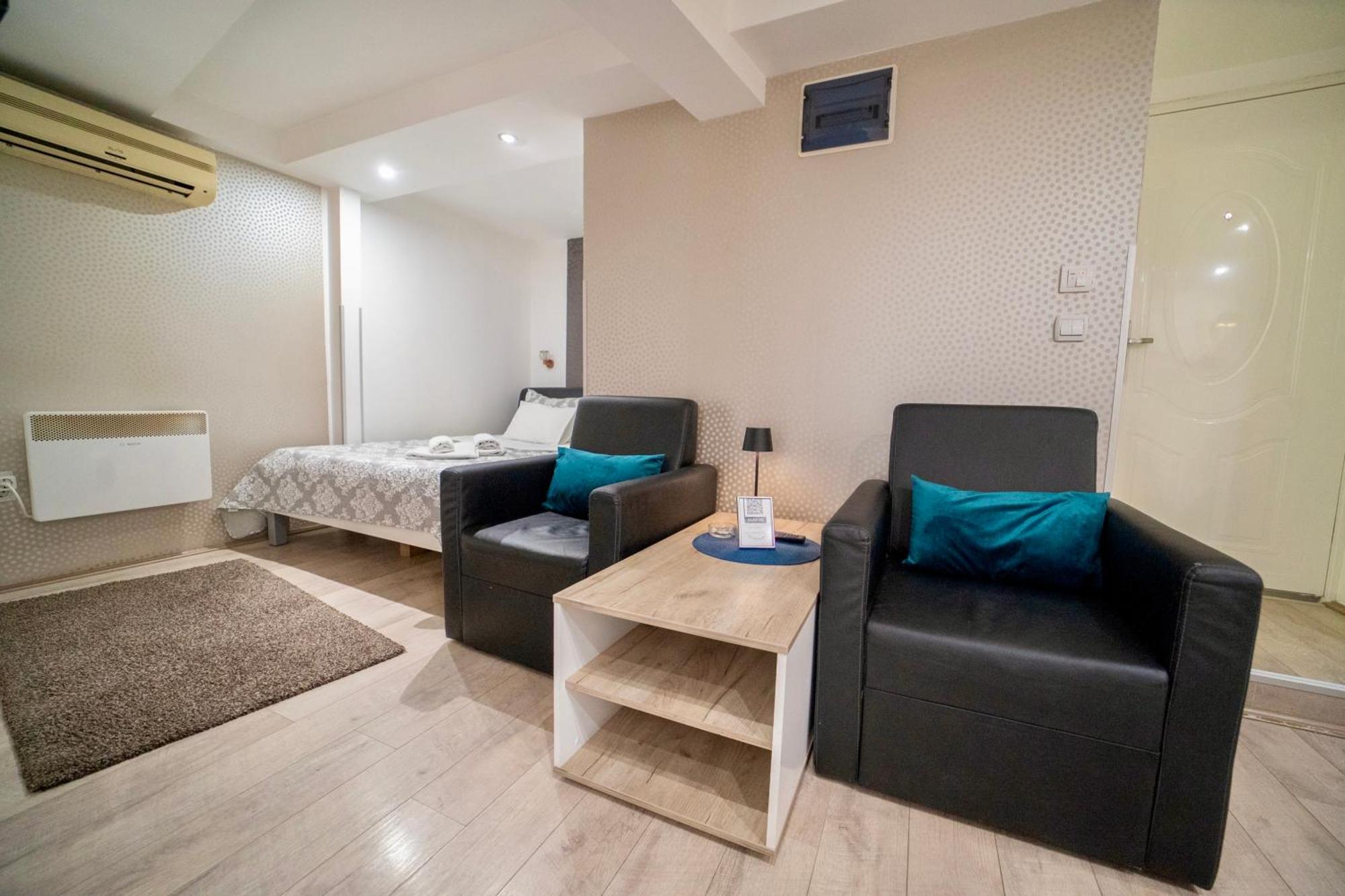 Apartmani Aleksandra U Centru Grada Kragujevac Luaran gambar