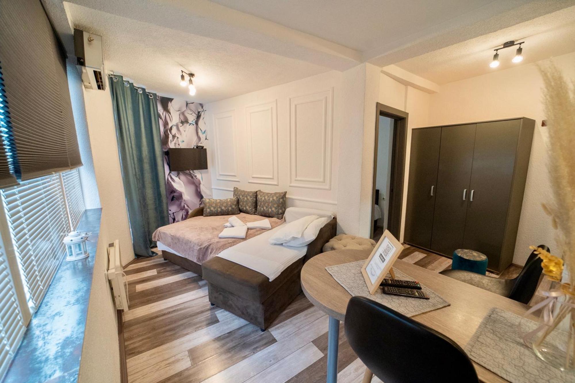 Apartmani Aleksandra U Centru Grada Kragujevac Luaran gambar