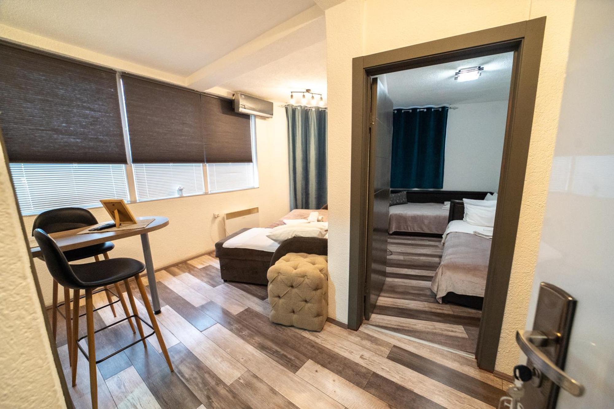 Apartmani Aleksandra U Centru Grada Kragujevac Luaran gambar