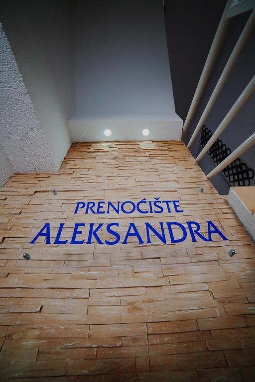 Apartmani Aleksandra U Centru Grada Kragujevac Luaran gambar