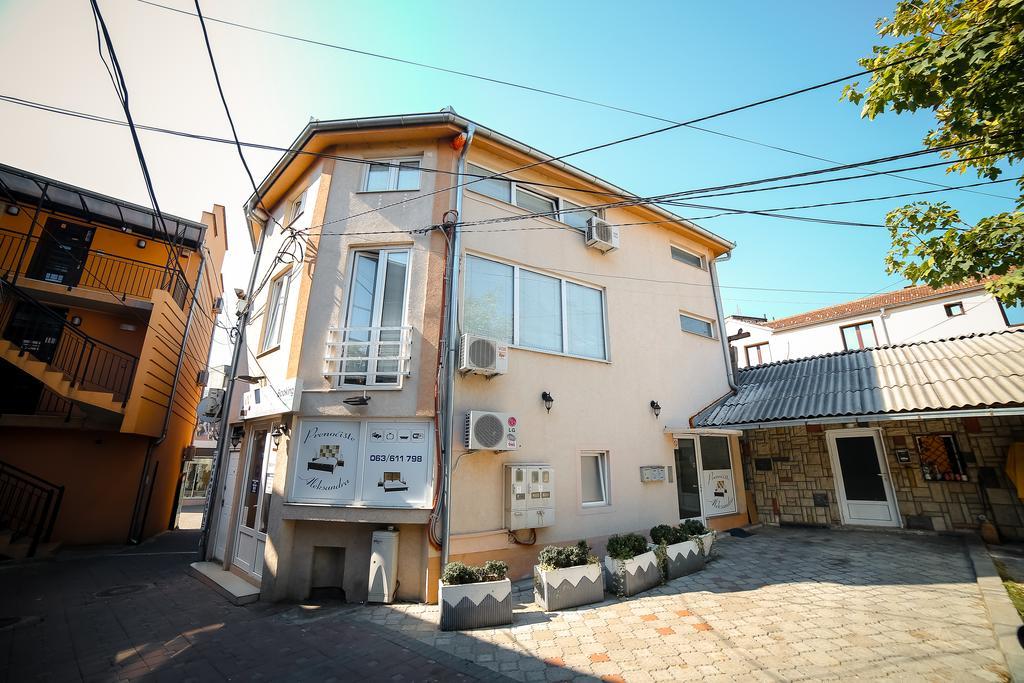 Apartmani Aleksandra U Centru Grada Kragujevac Luaran gambar