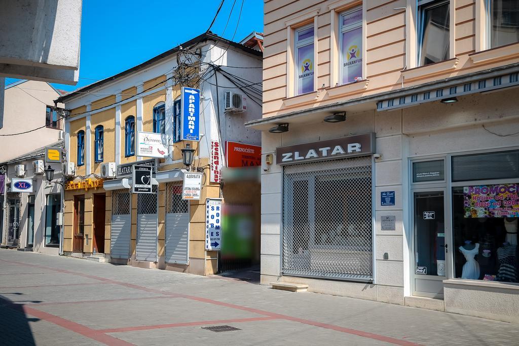Apartmani Aleksandra U Centru Grada Kragujevac Luaran gambar