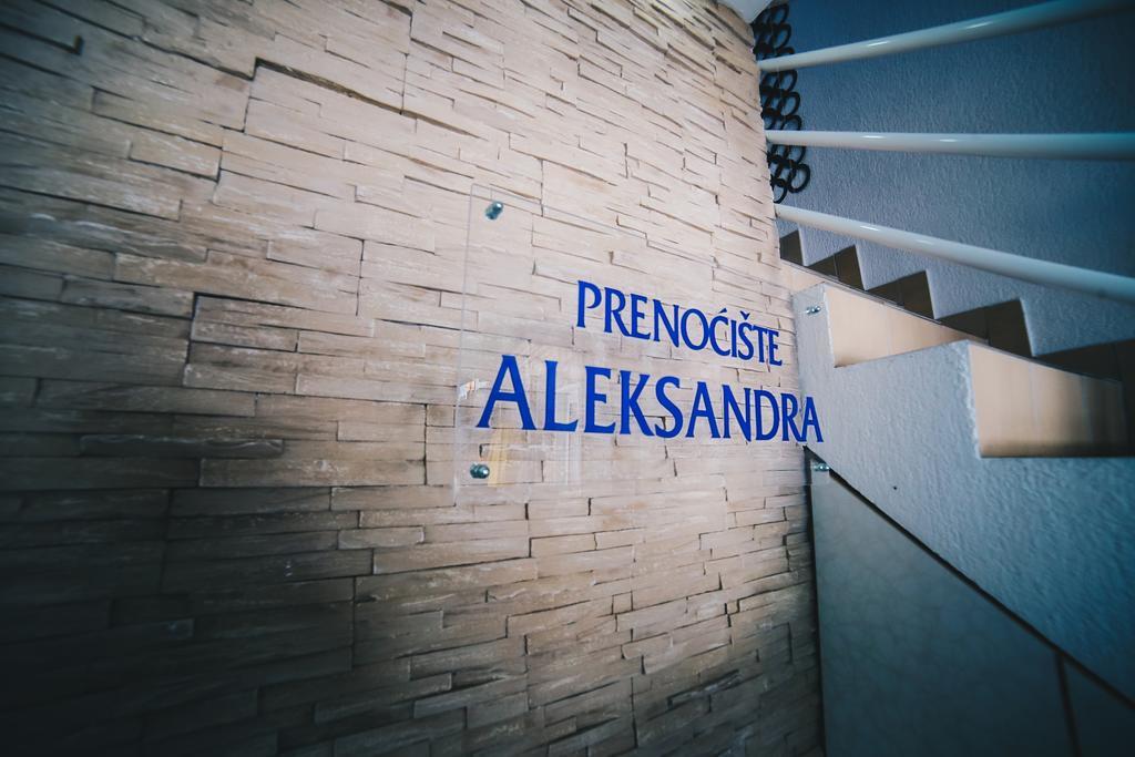 Apartmani Aleksandra U Centru Grada Kragujevac Luaran gambar